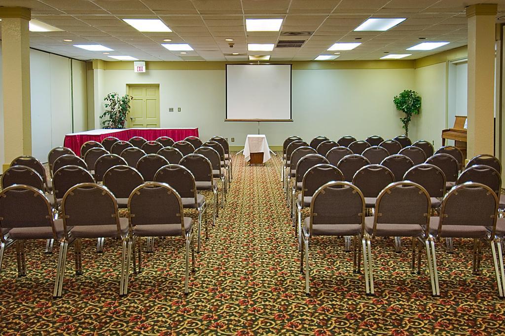 Howard Johnson By Wyndham Conway Facilidades foto